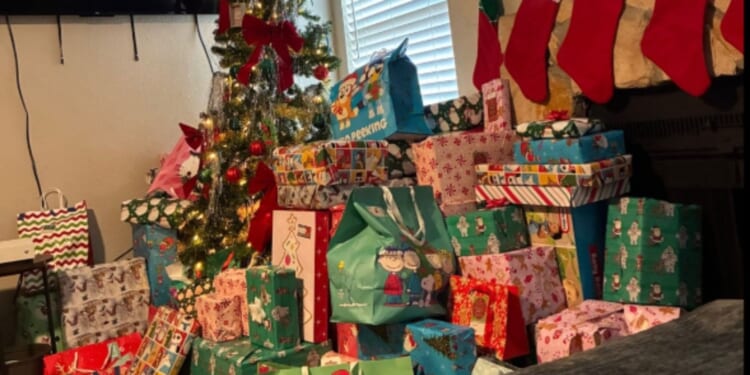 A month ago I had no idea how I’d afford Christmas for my 3 kids