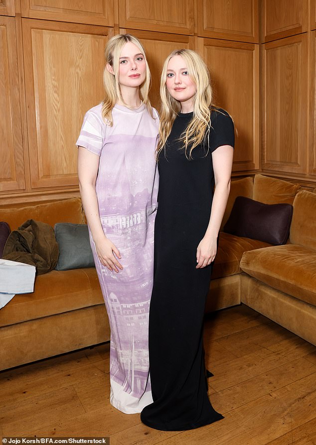 Dakota Fanning's younger sister is Elle Fanning. The two appear to be very close as they often attend red carpet Hollywood events together. Earlier this month, they were arm-in-arm during an event for Elle and her role with brand Coach. They were at the exclusive San Vicente Bungalows in West Hollywood