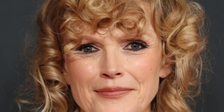 Maxine Peake wins planning battle to convert rural farmhouse into rehearsal space for actors 