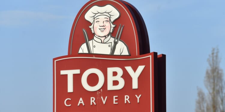 Customers fume over ‘worst Santa ever' at Toby Carvery’s disappointing Christmas breakfast