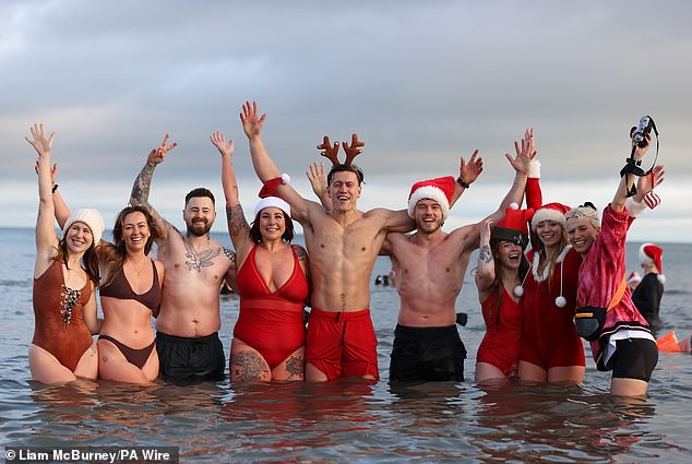 Crowds embracing freezing temperatures in the name of charity