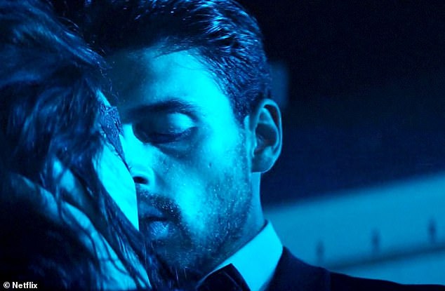 The mafia boss gives her one year to fall in love with him, promising that she will be released if her feelings don¿t develop by then