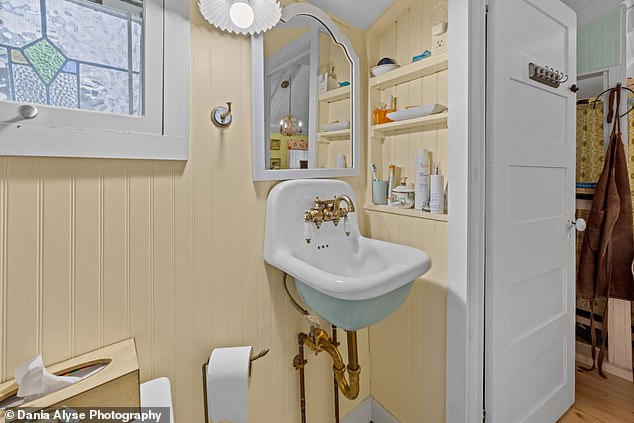 The campground association comes with an annual fee of $1627. An assigned parking space in a separate lot costs $125 annually