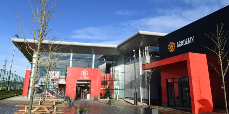 Former Man Utd youngster who roomed with Beckham and was challenged to be next Giggs is now university lecturer