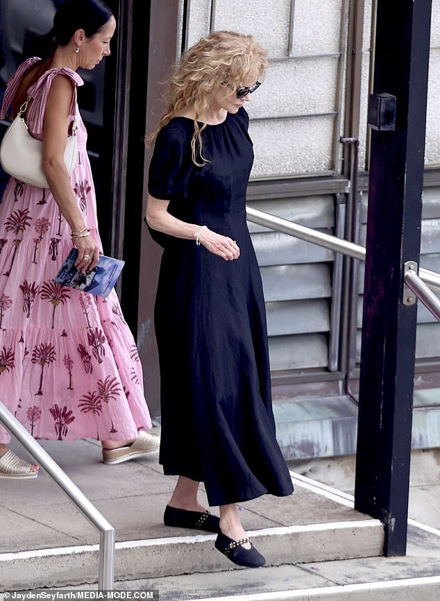 Despite the understated ensemble, the actress looked composed and dignified