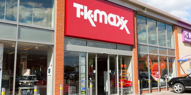 I worked in TK Maxx – secret colour codes you need to look out for in the Boxing Day sales & cheat sheet to save more