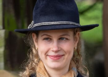 Touching reason why the Royal Family all wear the same scarf on Christmas Day & you can snap it up, too