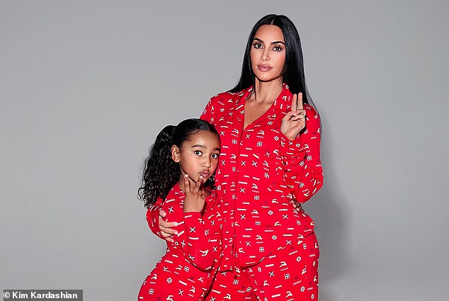 Chicago stood out in particular, smiling sweetly in nearly every shot as cousins gathered closely around one another