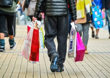 Brits to splash billions in Boxing Day sales