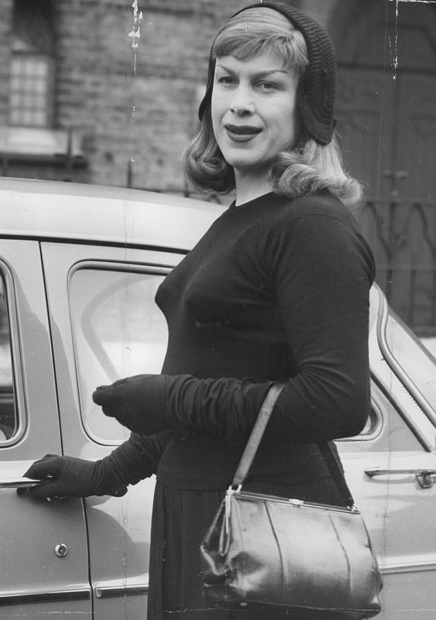 In 1951, this was followed by the first vaginoplasty ¿ the construction of a vagina ¿ on transgender woman Roberta Cowell