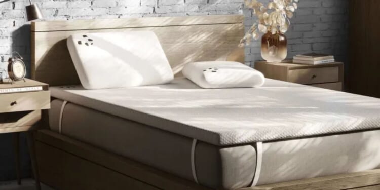 Popular bedding brand slashes up to £387 off mattress that ‘feels like sleeping in a luxury hotel’