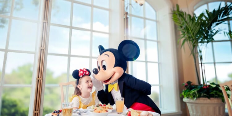 You can save 25% off Disney and Universal resort holidays in 2026