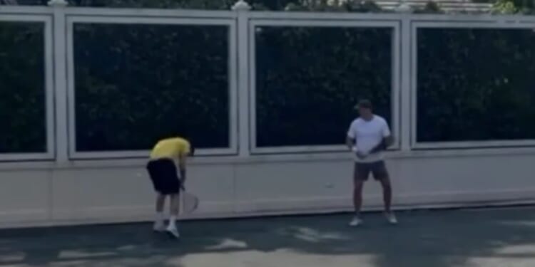 Brooklyn Beckham spends Christmas with famous tennis star as his parents sing 'we don't have anything to be sorry for'