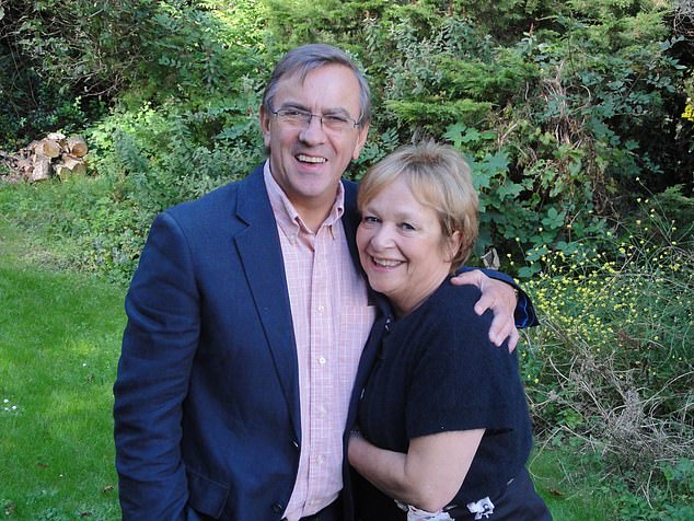 The couple were at Ronnie's side when he passed away from a stroke in hospital in 2020