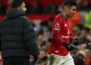 Astonished Casemiro looks fuming after being subbed off as Man Utd fans say ‘what’s Amorim trying to do?’