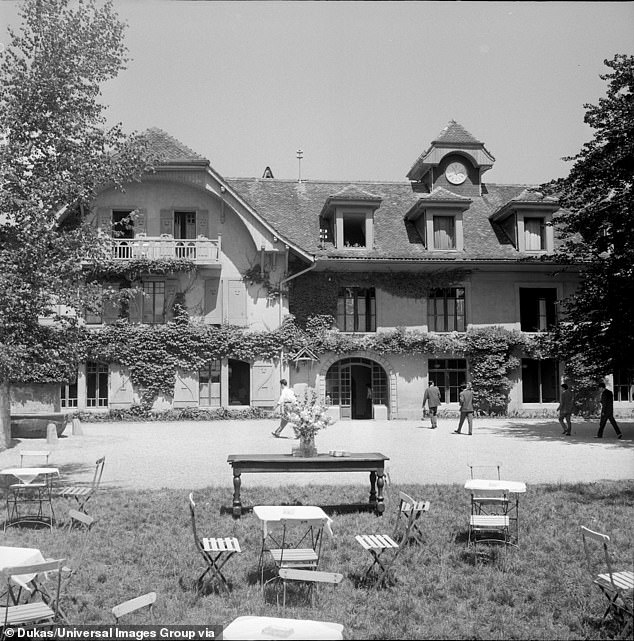 Summery park at Institut Le Rosey, Rolle 1941