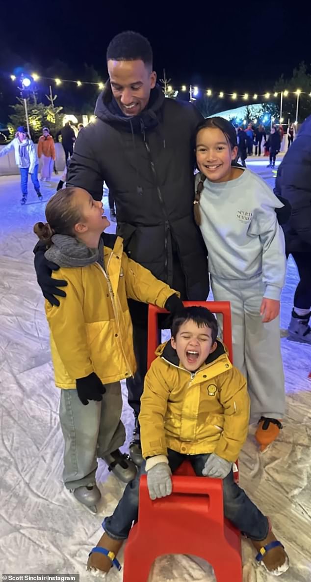 Now, over the festive period, Scott took to his Instagram to show himself enjoying time with their children