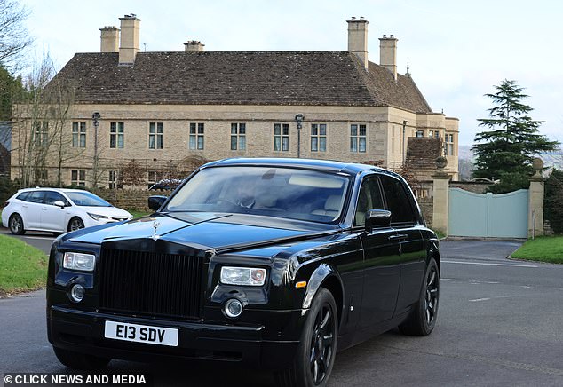 The bride Holly Ramsay has departed Kin House and is making her way over to Bath Abbey