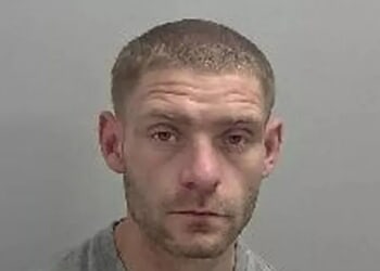 Urgent alert to public after prisoner escapes as cops launch manhunt & warn ‘do not approach him’