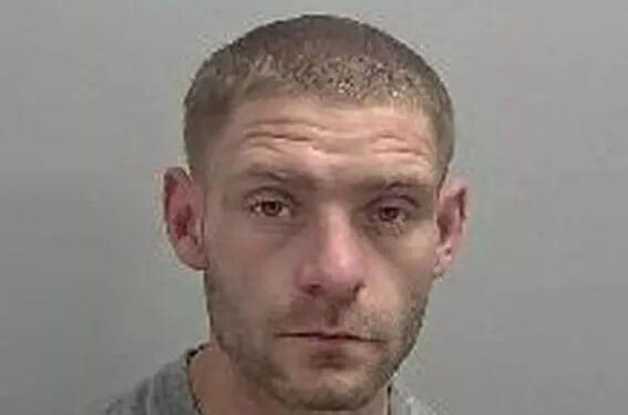Urgent alert to public after prisoner escapes as cops launch manhunt & warn ‘do not approach him’