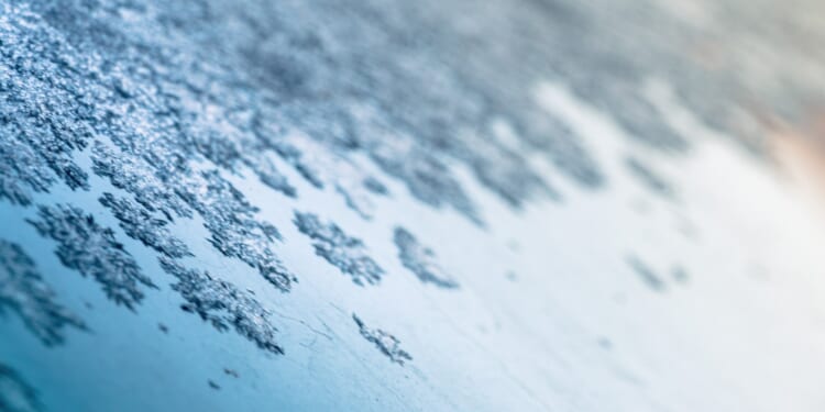 The ‘snowflake’ rule you can use to help you declutter your house this ‘Twixmas’