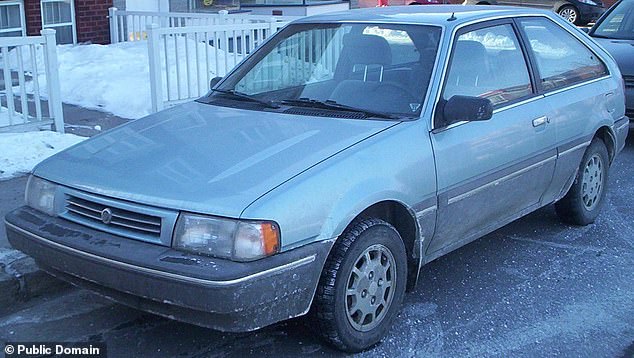 The arrow was also introduced in the 1989 Mercury Tracer model (pictured)