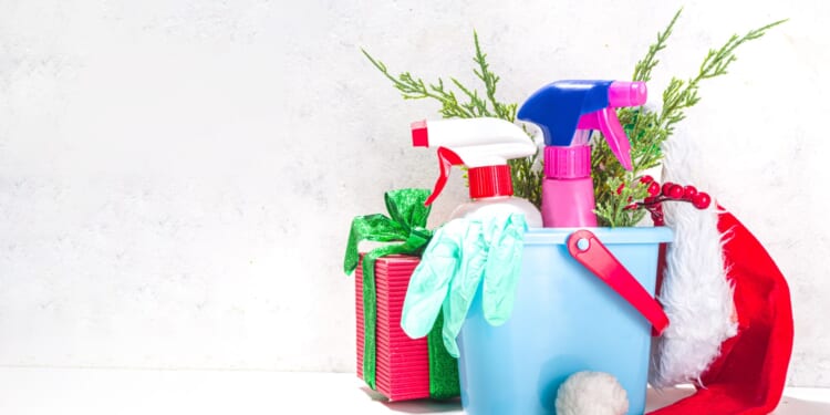 Six savvy post-Christmas clean-up tips using what you already have at home