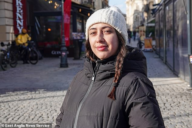 Unlike the generation before her, restaurant worker Sinziama Balo has no intention of leaving Romania and moving to the UK. She had an unpleasant holiday in London three years ago