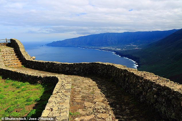 A beautiful viewpoint with a paved path in El Hierro in the Canary Islands, ideal for long walks