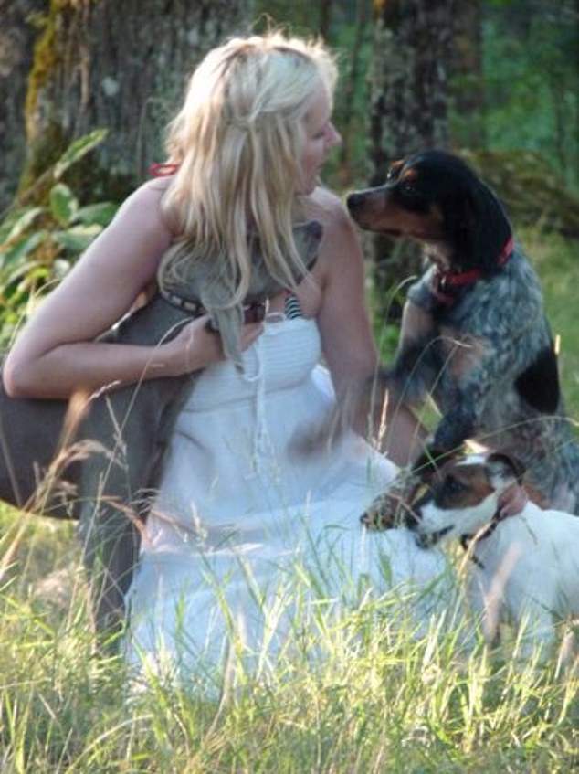 When your dead pets appear in dreams, write down whatever you felt seeing them as they may be trying to send a message