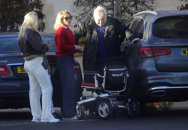 The pair were joined by Katie's three children and a dog for the festive stay up North