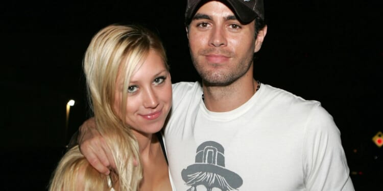 Anna Kournikova shares first pic of all four of her children in rare glimpse into family life with Enrique Iglesias