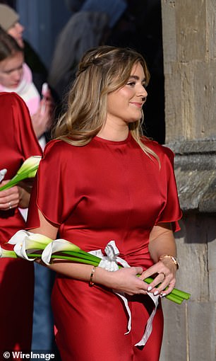 The bouquets of calla lilies have been compared to a bunch of spring onions (calla lilies)