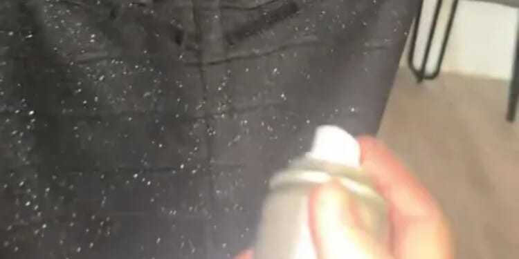 I couldn't find a last-minute New Year's Eve outfit but a £2 Claire’s buy came to the rescue & transformed my LBD