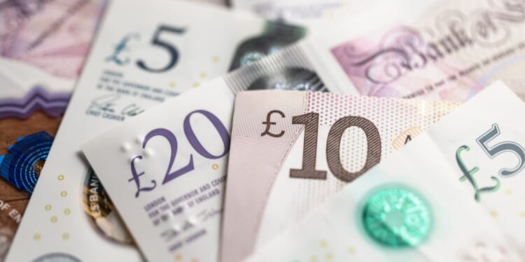 Major British bank confirms it’s shutting 8 branches across UK in January