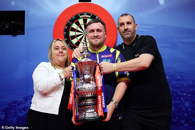 But his mother Lisa had stronger words for fans on social media as she dubbed the crowd 'vile'