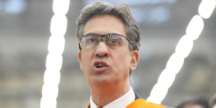 Households with gas boilers face yearly £30 fee to pay for more heat pumps under Miliband's £15million warm home plans