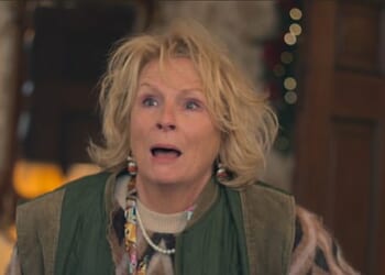 Amandaland viewers were thrilled by Jennifer Saunders' guest appearance in the show's Christmas special