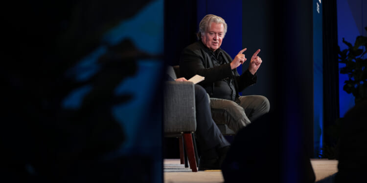 Bannon, Mearsheimer: Trump’s Ukraine Plan Won’t End the War