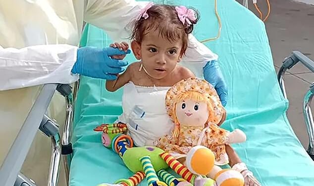 Aruna Rodrigues at the State Children's and Adolescents' Hospital in Goiania, Brazil