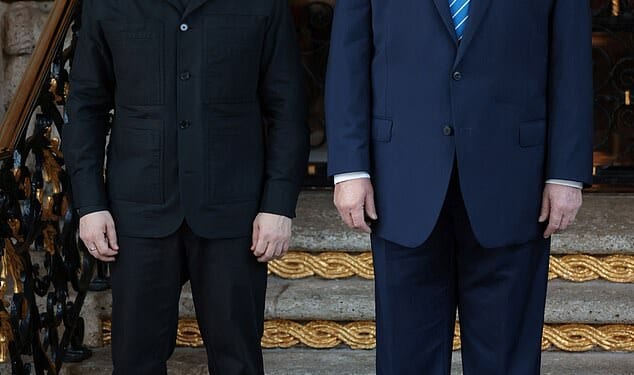 Donald Trumphas greeted Ukrainian President Volodymyr Zelensky at the entrance to his Mar-a-Lago estate ahead of a highly-anticipated meeting between the two