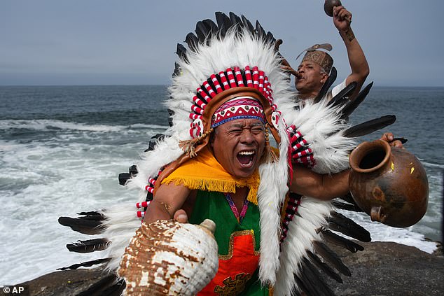 Shamans perform an annual ritual to predict political and social issues for the new year in Lima, Peru, on December 29, 2025