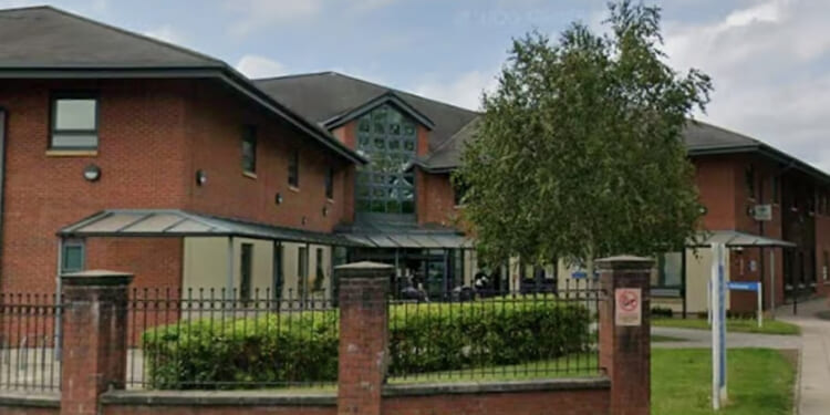 Five people injured after being 'attacked with crowbar' in hospital