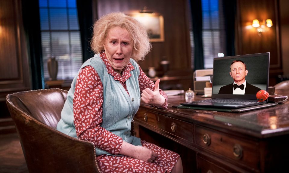Catherine Tate's Nan character meeting James Bond in a new sketch for Comic Relief.