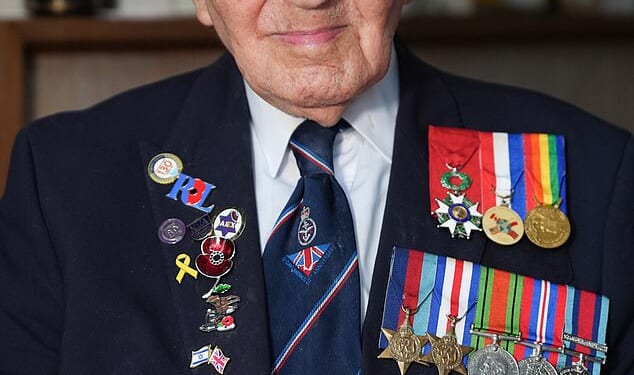 D-Day veteran Mervyn Kersh, awarded BEM for services to Holocaust Remembrance
