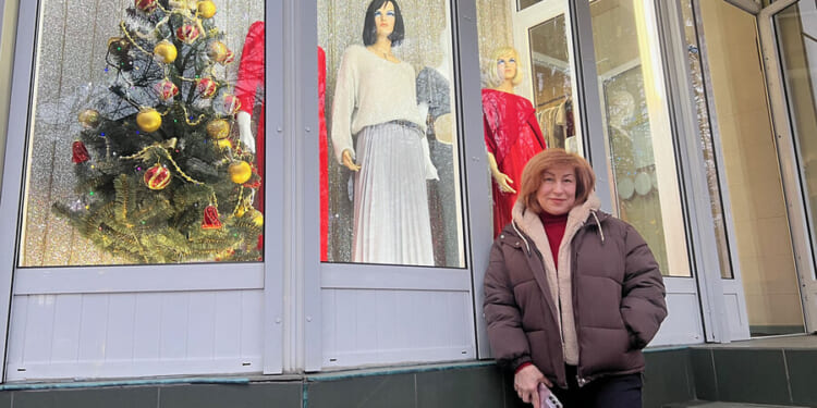 In Donetsk region coveted by Putin, how one city carries on