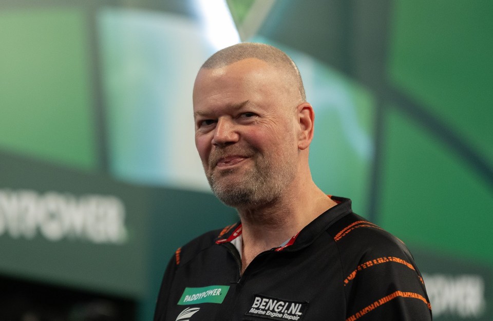 Darts, Paddy Power, 2024 PDC World Darts Championship - 30 Dec 2023