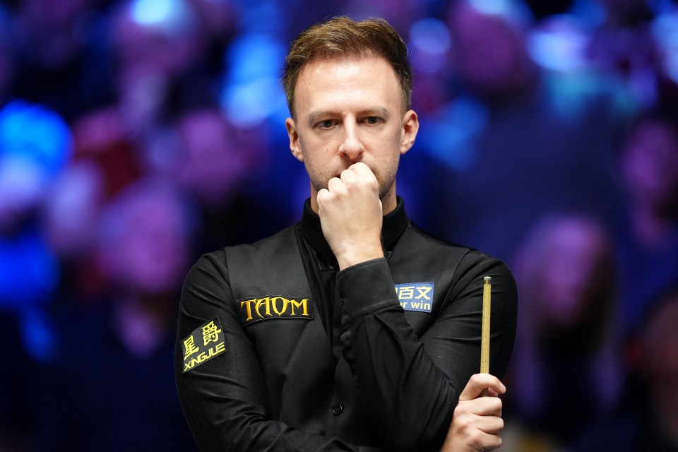 Judd Trump reacting during the 2025 Victorian Plumbing UK Championship final.