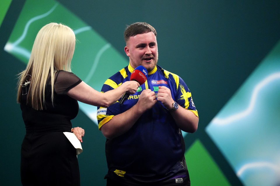 Paddy Power World Darts Championship - Day Sixteen - Alexandra Palace