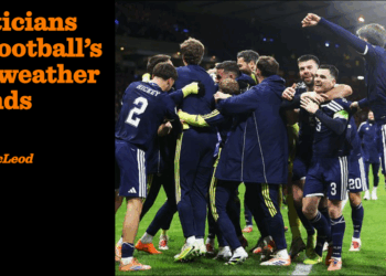 Politicians are football’s fair-weather friends | John MacLeod